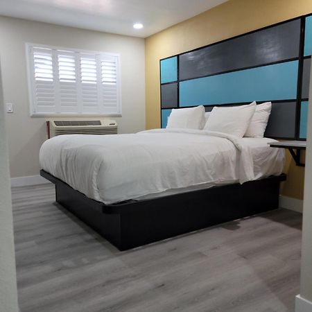 Quality Inn Victorville - Hesperia I-15 외부 사진