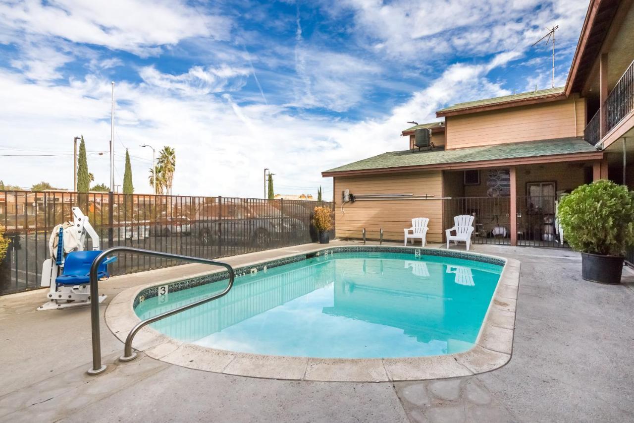 Quality Inn Victorville - Hesperia I-15 외부 사진